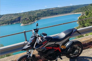 Ducati hypermotard 821