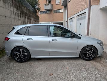 Mercedes nuova classe b