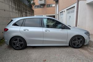 Mercedes nuova classe b