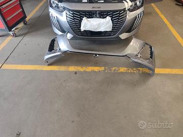paraurti peugeot 208