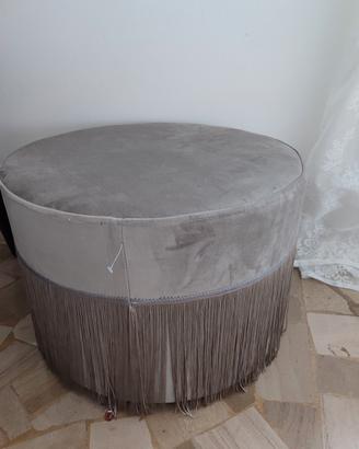 2 Pouf di velluto grigio 