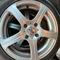Cerchi con gomme