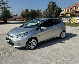 Ford Fiesta Titanium 1.2 benzina Unipro NEOPATENTA