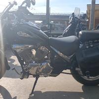 Suzuki VL Intruder 250