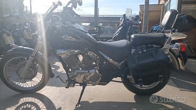 Suzuki VL Intruder 250