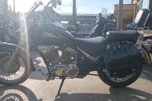 Suzuki VL Intruder 250