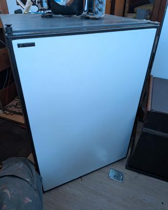 Frigo Vitrifrigo 12/24V 130L compressore Danfoss