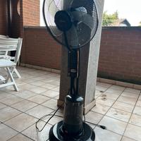 Ventilatore Ardes con nebulizzatore d’acqua