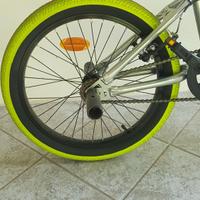 Bici freestyle wipe della decatlon