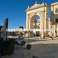 CASA INDIPENDENTE CON GARAGE Centro, Noto