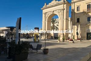 CASA INDIPENDENTE CON GARAGE Centro, Noto