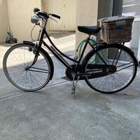 Bicicletta Raleigh Royal Roadster