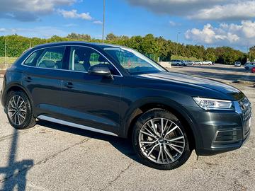 Splendida Audi Q5 2018