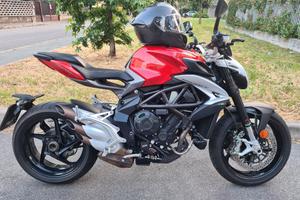 MV Agusta Brutale 800