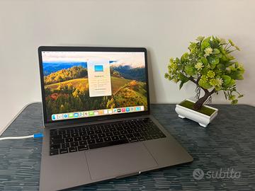 MacBook Pro 256GB SSD Garanzia Docente Fattura