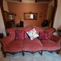 divano e poltrone stile barocco