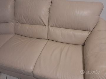 Divano più tavolinetto