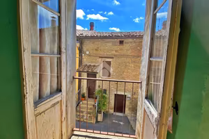 CASA SEMINDIPENDENTE A VALFABBRICA