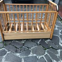 Lettino per infanzia
