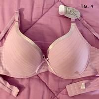 Reggiseni imbottiti con ferretto.