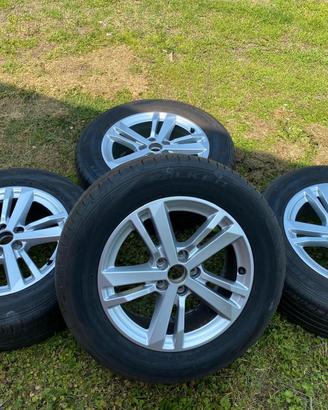 Cerchi in lega originali +ruote 215/65R17