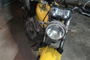 Honda hornet 600