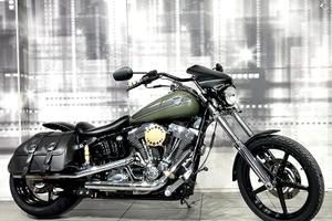 Harley Davidson FXCWC Softail Rocker C