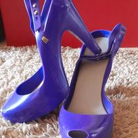 scarpa sandalo viola e sandalo verde n. 40