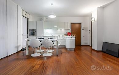 Trilocale, Via Meriggia 32 - Settimo Milanese