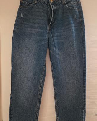 Cinque paia di jeans 