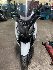 Yamaha X-Max 250 - 2015