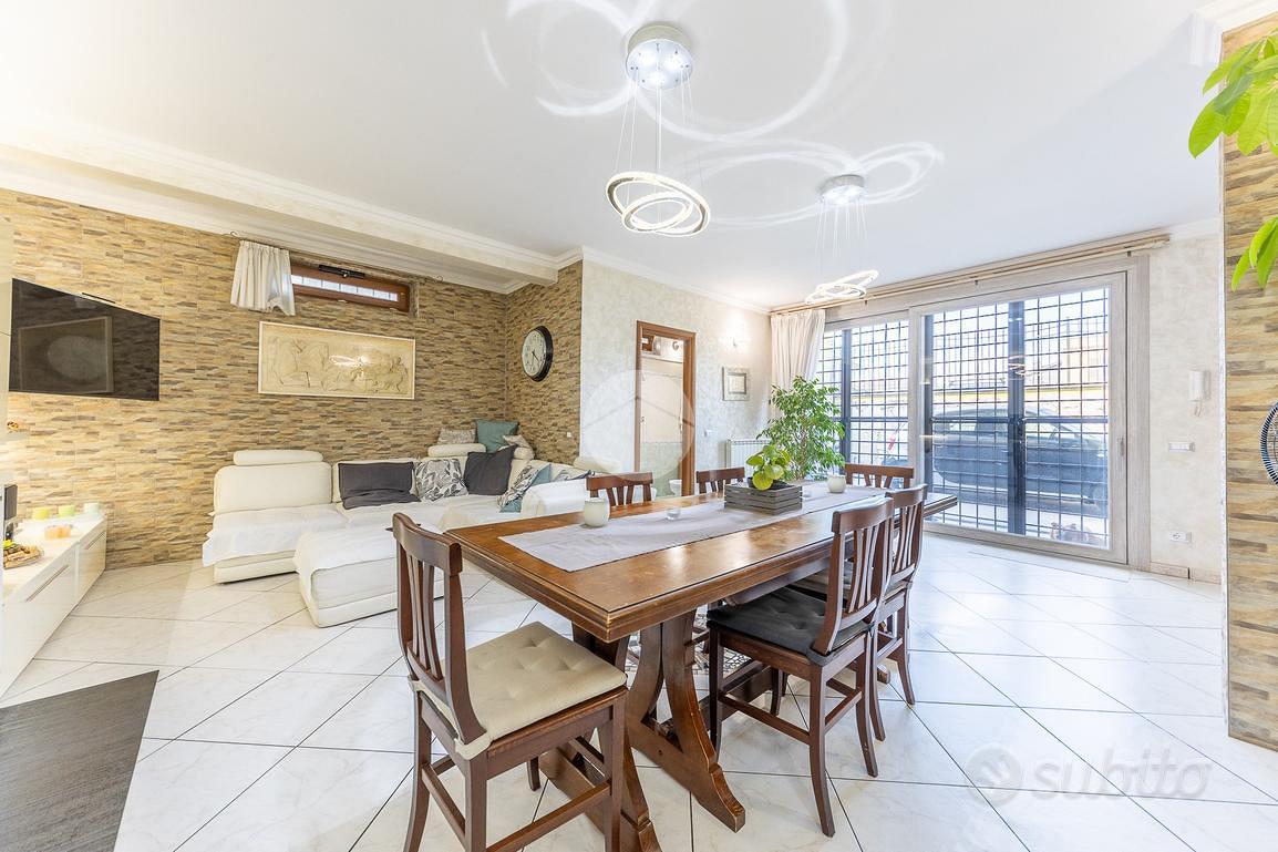 Casa – Roma, Casal Morena - Altro