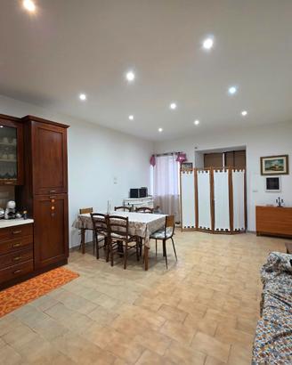 Bivano ristrutturato in centro storico ad Iglesias
