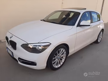 Bmw 118i 170cv 5p. Sport Line Aut.