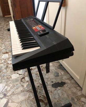 Tastiera digitale Yamaha PSR-F51