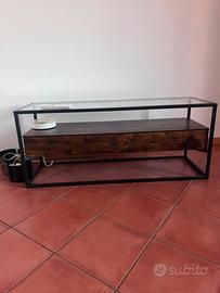 Mobile tv - stile industriale