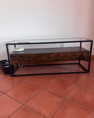 Mobile tv - stile industriale