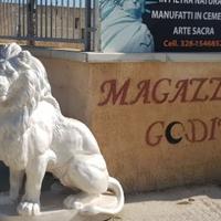 Leoni in cemento
