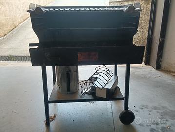 barbecue a carbonella e legna 