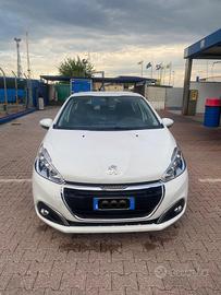 ADATTA A NEOPATENTATI PEUGEOT 208 82CV