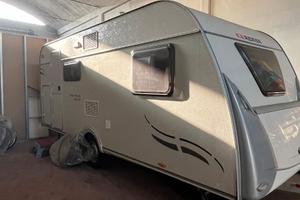 Caravan 6 posti Adria Aviva Move 490CP