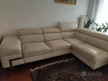 divano pelle angolare 