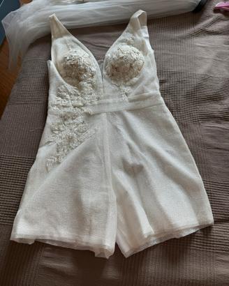 abito da sposa swarovski con pantalocini e gonna