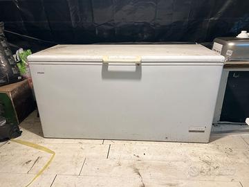 Congelatore Haier HCE519F 519L pozzetto
