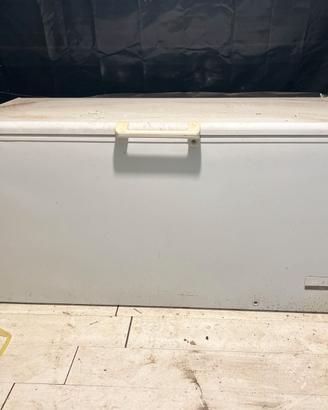 Congelatore Haier HCE519F 519L pozzetto