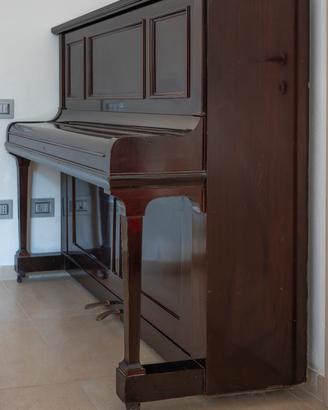 Pianoforte verticale Hopkinson.