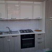 cucina e 2 mobili 