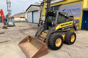 Mini pala gommata NEW HOLLAND LS180