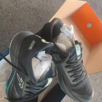 Scarpe sportive e