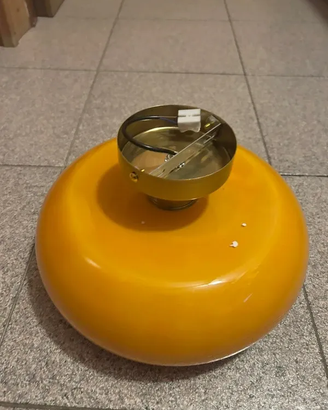 Lampadario in vetro color ambra